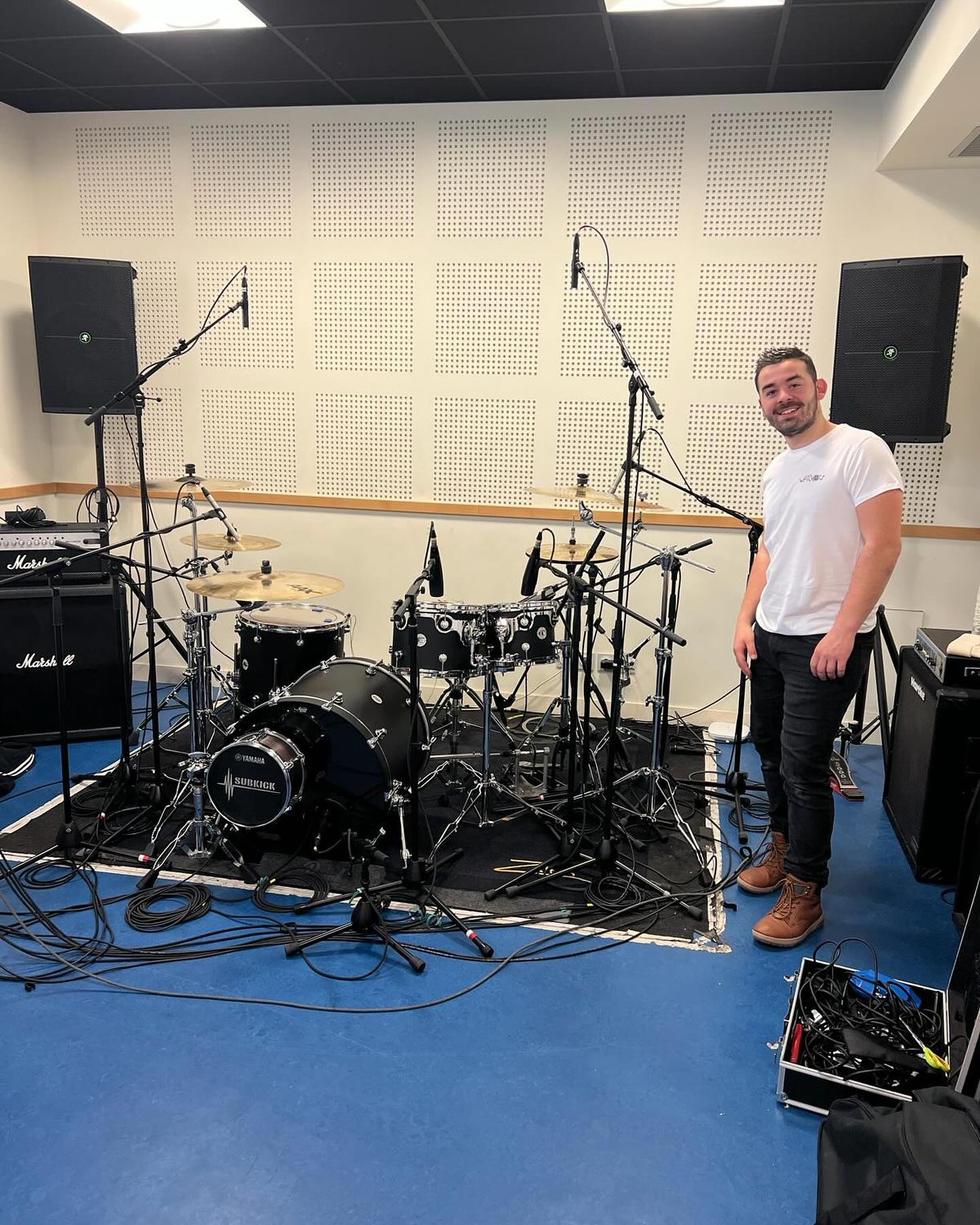 Sidoine Garayt en session batterie au Studio La Varenne